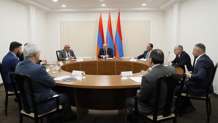 Փաշինյանի հետ ամեն ամիս հանդիպող մի քանի կուսակցություններից մեկը փոշմանել է