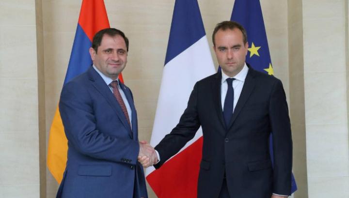 Հապճեպ փոխադարձ այց․ Երեկ Պապիկյանն էր գնացել, այսօր կոլեգան է գալիս