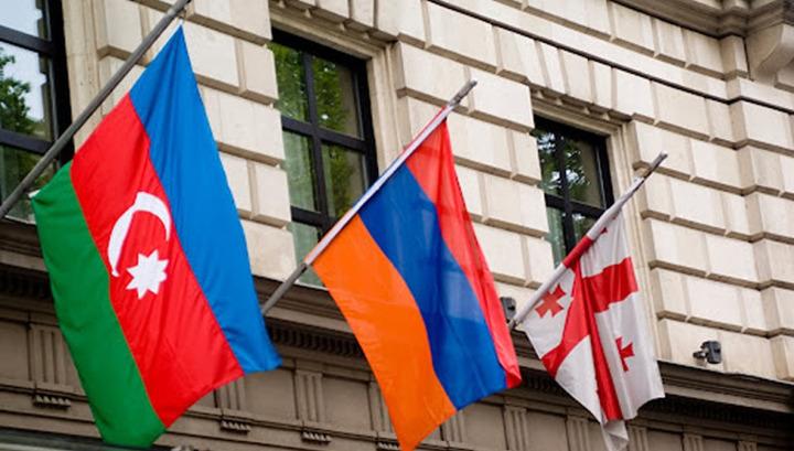 Վրաստանի վարչապետը հանդիպել է Հայաստանի և Ադրբեջանի դեսպանների հետ