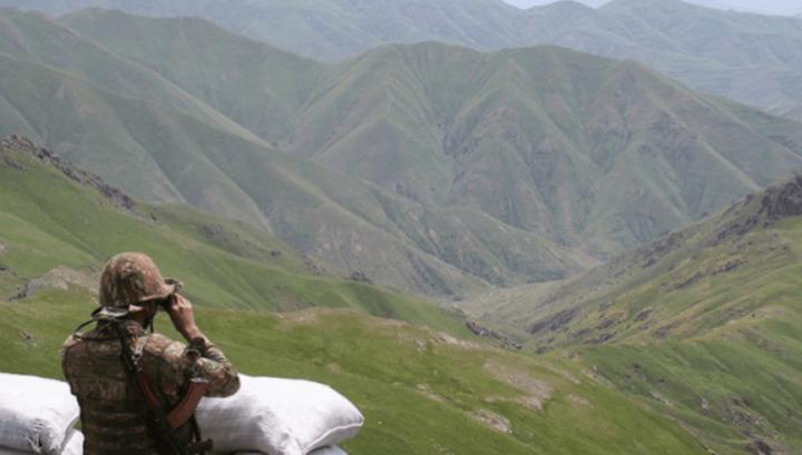 Մի զարկով՝ երկու նապաստակ. «Փաստ»