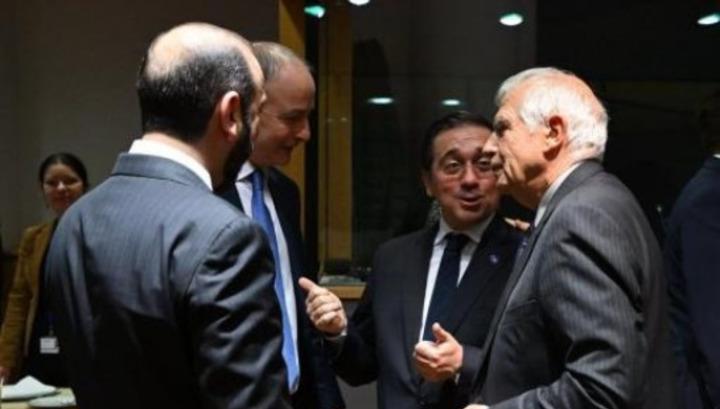 Միրզոյանի հետ մտքեր փոխանակեցինք Հայաստանի ժողովրդավարական ուղու ամրապնդման վերաբերյալ․ Բորել