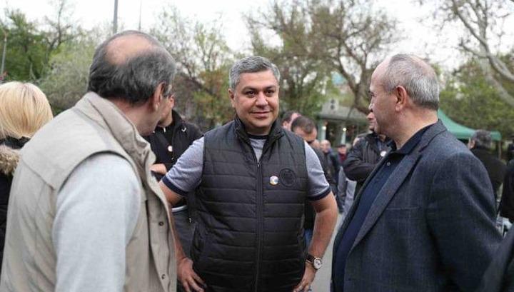 Արթուր Վանեցյանի սկսած ակցիային նաև Արցախից են միացել. «Ժողովուրդ»