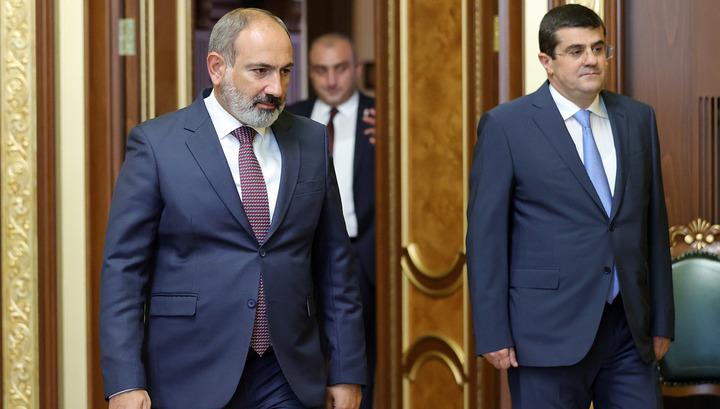 Արցախի խնդիրների լուծման բանալին Երեւանո՞ւմ է․ «Հրապարակ»