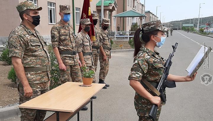 Անցկացվել է պայմանագրային զինծառայողների երդման արարողությունը