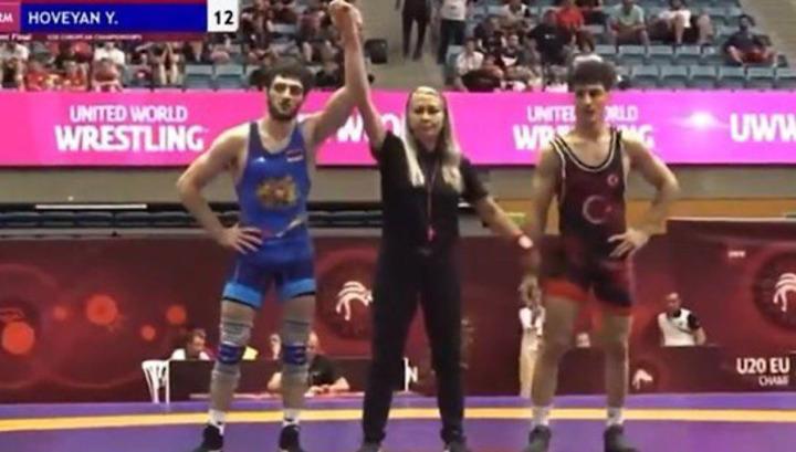 Յուրի Հովեյանը տպավորիչ հաղթանակ տարավ թուրք ըմբիշի նկատմամբ