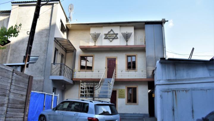 Երեւանում սինագոգի դռները հրկիզել է օտարերկրացի եւ արարքը կատարելուց հետո լքել է ՀՀ տարածքը