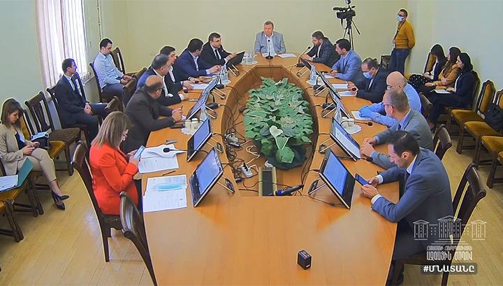 ՀՀ-ի և Սինգապուրի միջև ներդրումների մասին համաձայնագիր վավերացնելու հարցը՝ ԱԺ հանձնաժողովի նիստում