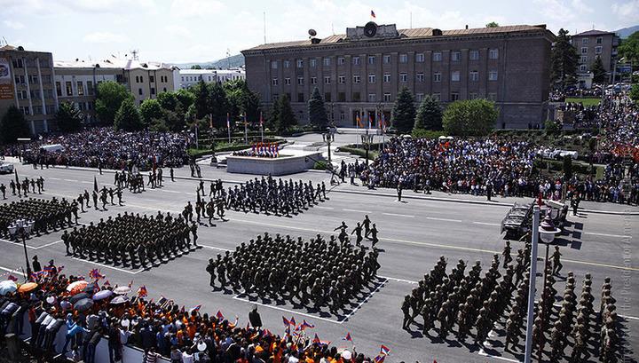 Լավատեղյակ լինելով, քանդում ու ավերում են այն ամենը, ինչը կապված է երկրի պաշտպանության հետ․ Սենոր Հասրաթյան