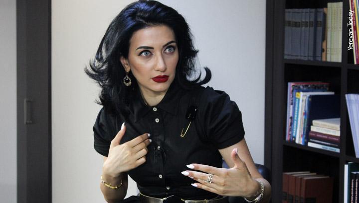 «Ինչպես փողոցը կործանեց պետությունը»․ դասագիրք, որն այս օրերին գրվում է. Արփինե Հովհաննիսյան