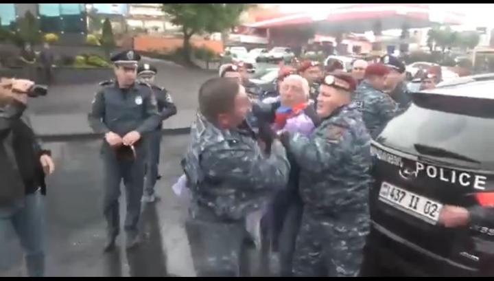 3 պատերազմի մասնակից  70-ամյա Ժորա պապիկին ձերբակալեցին