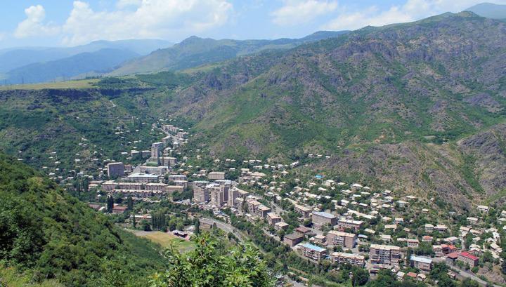 Ալավերդի համայնքի ավագանու ՔՊ խմբակցության ղեկավար Դավիթ Ղումաշյանը ծեծկռտուքի մասնակից է եղել․ «Փաստ»