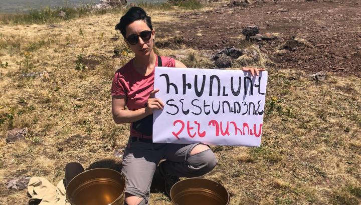 «Սուրմալուի» դեպքերը ծաղրած Իմքայլական ավագանու անդամը վայր է  դնում մանդատը