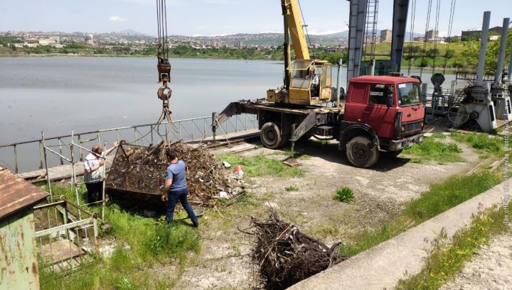 Երևանյան լիճը մաքրվում է