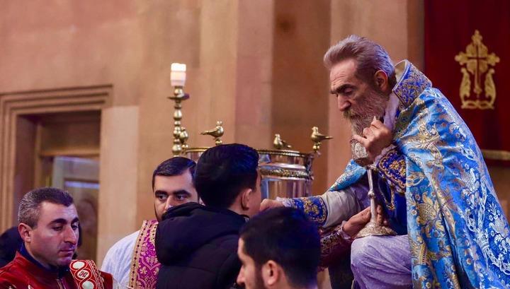 Պարգև Սրբազանը Ստեփանակերտի մայր տաճարում պատարագ է մատուցել