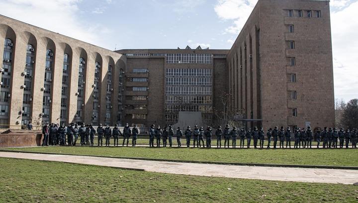 Մոտ 1 միլիարդ դրամի պետգնում է կատարվել 256 մլն դրամ հափշտակելու գործով մեղադրվող մարդու ընկերությունից. «Հետք»