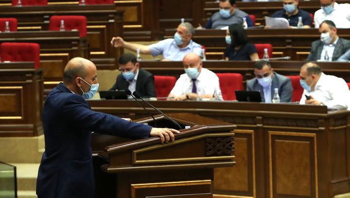 ՍԴ նախագահը դադարելու է պաշտոնավարել որպես ՍԴ անդամ․ Վահագն Հովակիմյան