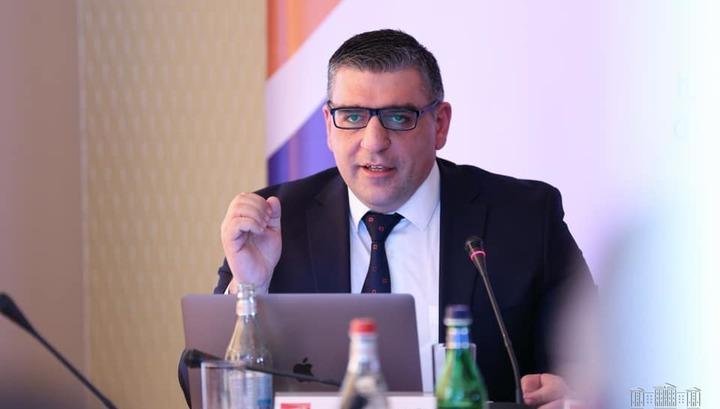 ԱԺ-ում որոշել են սկսել պարգևատրել միայն գործ անողներին