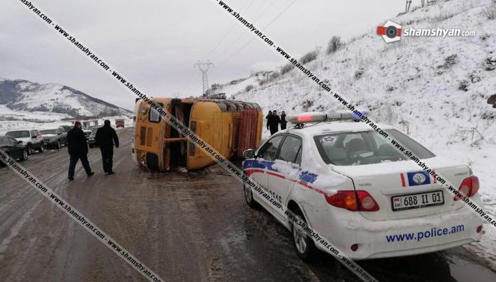 Խոշոր վթար՝ Լոռիում․ 19 մարդ տեղափոխվել է հիվանդանոց