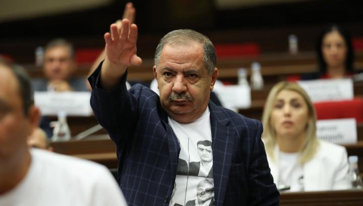 Սրանց համար պետություն, Սահմանադրություն չկա. Աղվան Վարդանյան