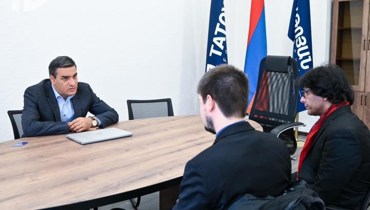 Ադրբեջանական ԶՈՒ ծառայողները կոպտորեն խախտում են սահմանային բնակիչների իրավունքները. Արման Թաթոյան