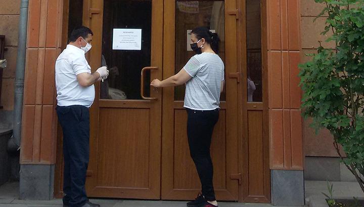 Գործադիրի շենքերում գործող սննդի կազմակերպությունների աշխատանքը դադարեցվել է