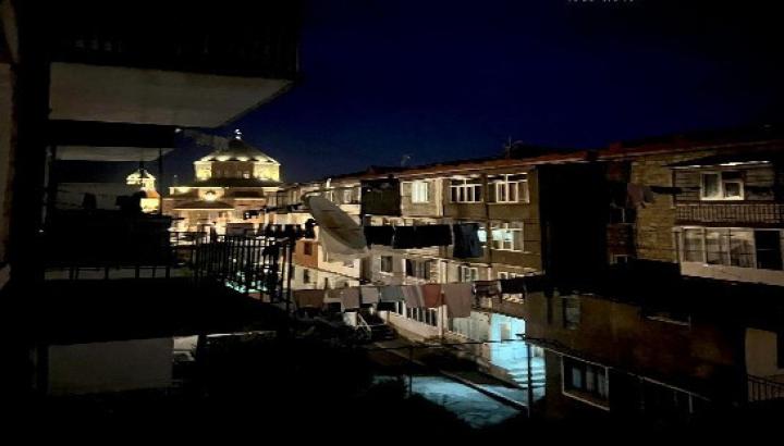 «Կներես պապ, պատից կախված լուսանկարդ չկարողացա ինձ հետ վերցնել». արցախցի աղջկա վերջին օրը՝ Ստեփանակերտում