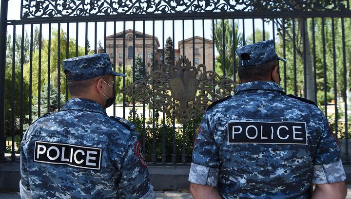 Ոստի­կա­նը ոչ թե մեր, այլ օր­վա իշ­խա­նու­թ­յան սպա­սար­կուն է․ «Իրատես»