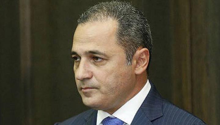 Փաշինյանը հրահանգել է ինձ ու կնոջս մինչև երեկո ձերբակալել. Վահե Հակոբյան․ News.am