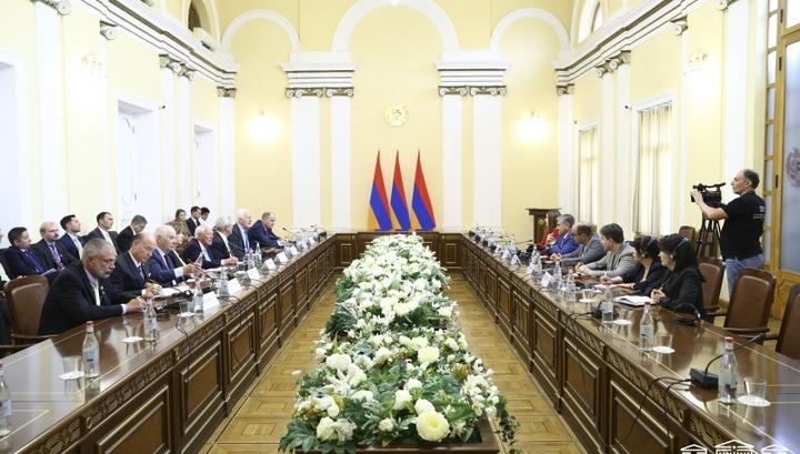 Ընդդիմադիր պատգամավորներն անդրադարձել են Ադրբեջանի սաստկացող հռետորաբանությանն ու պահանջներին