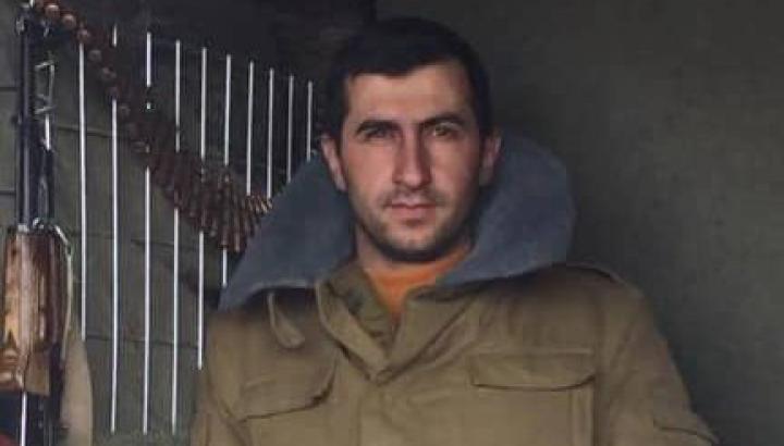 Ձեզ էլի խաբում են․ դուք տոնական լույսերի ներքո նստած էնքան էլ ապահով չեք. Տարոն Ղազարյան