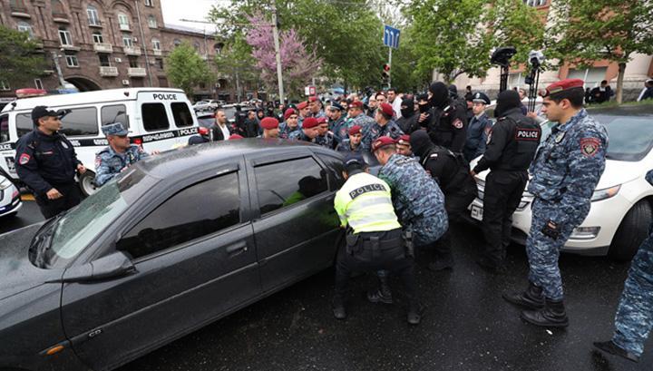 Ով է փոխհատուցելու քաղաքացիներին՝ ոստիկանների կողմից վնասված գույքի համար. «Ժողովուրդ»