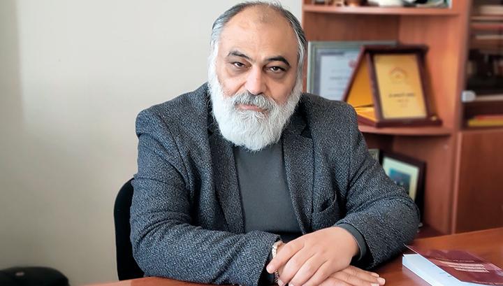 Հեռացե՛ք, անաստվածնե՛ր. Ռուբեն Սաֆրաստյան