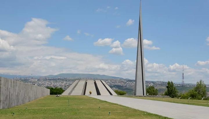 Սկանդալ և անգործություն՝ Ցեղասպանության տաելիցի նախօրեին. «Հրապարակ»