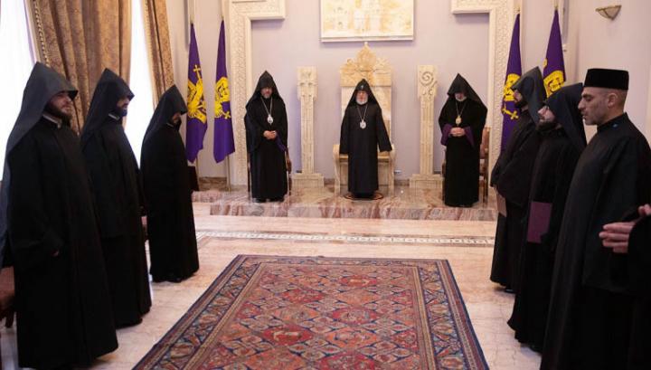 Հայաստանն ու հայ ժողովուրդն ապրում են դժվարին ժամանակաշրջանում. Գարեգին Բ