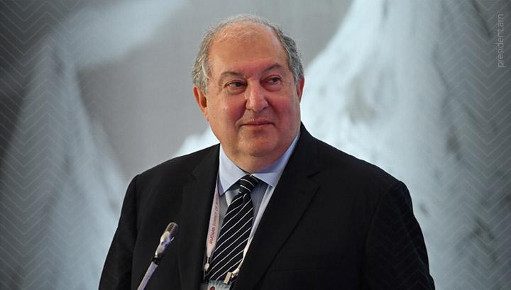 «Ժիլետի թևի» հրաժարականը՝ մոտալուտ աղետի անոնսով