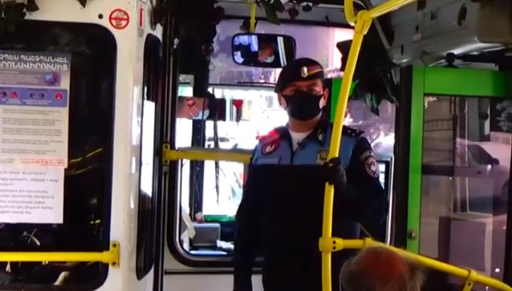 Ոստիկանները հետևել են՝ երթուղայինների ուղևորները և վարորդը պարտադիր կրեն դիմակներ