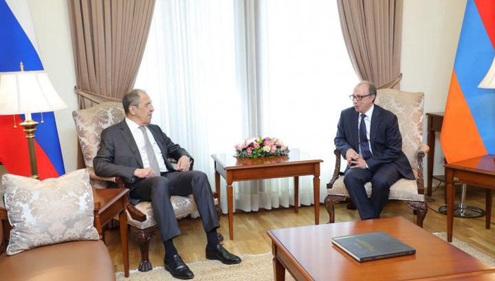 Մեկնարկել է Արա Այվազյանի և Սերգեյ Լավրովի առանձնազրույցը