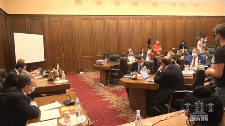 Զոհրաբ Մնացականյանը ներկայացնում է՝ որքան են ծախսել և ինչի համար․ ՈւՂԻՂ