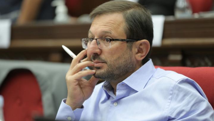 Եթե հույս ունեն, թե Արմեն Չարչյանին կալանավորելով, «Հայաստան» խմբակցությանը կշեղեն քաղաքական օրակարգից, չարաչար սխալվում են. Գեղամ Մանուկյան․ «Փաստինֆո»