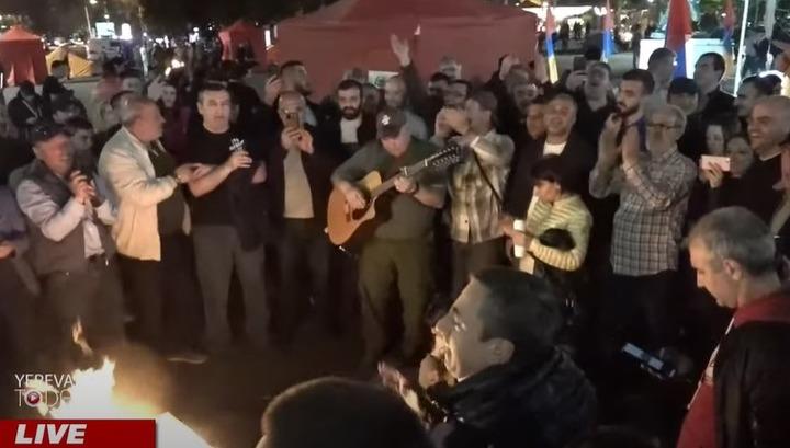 Գիշերը՝ Ֆրանսիայի հրապարակում. ուղիղ հեռարձակում