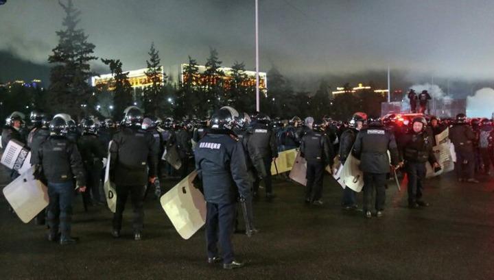 Ղազախստանում ուժայինները անցնել են ցուցարարների կողմը