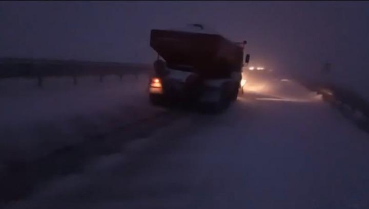 Ավտոճանապարհներին առատ ձյան տեղումներ են