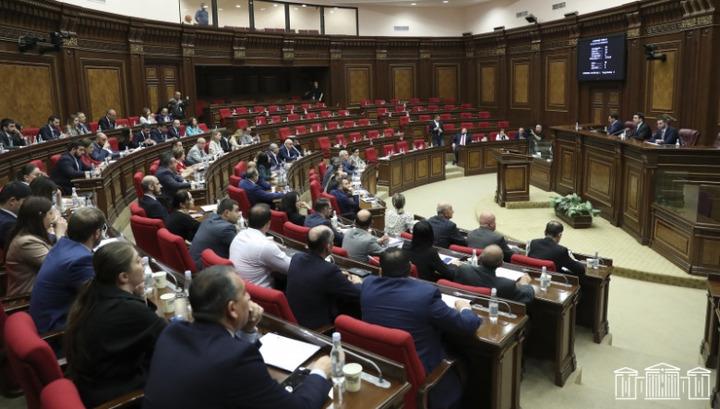 Իշխանական «գեստապոն» ու «տուրիստը». «Փաստ»