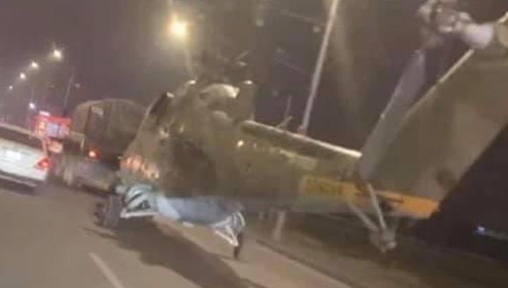 Երևանի փողոցներով քարշակով ուղղաթիռ են տեղափոխում