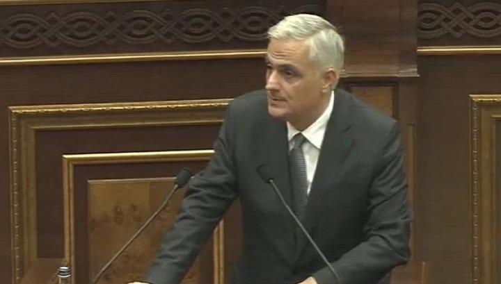 12.000 մարդ հարկադիր պարապուրդի մեջ է. Մհեր Գրիգորյան