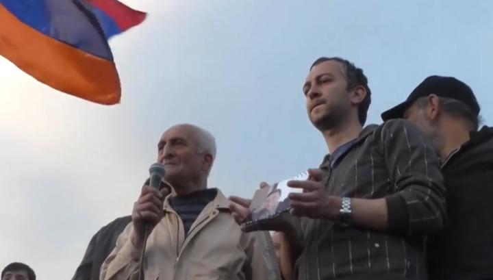 «Ֆեյք պապիկներ», կեղծ տատիկներ... ու իսկական ստեր, ստեր, ստեր․ վերլուծական