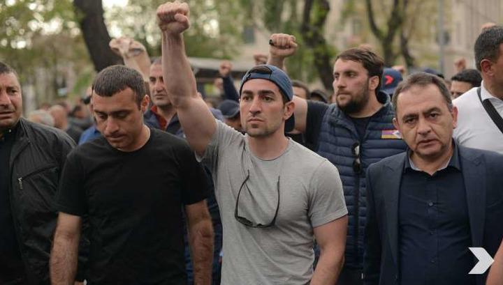 Լևոն Քոչարյանը վաղվա անհնազանդության ակցիաներին կմիանա Սուրբ Երրորդություն եկեղեցու հարակից տարածքից