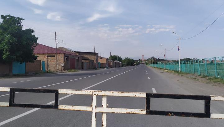 Փաշինյանի անվտանգության աշխատակիցները ժամը 07։00-ից փակել են Սարդարապատի մուտքը լրագրողների ու քաղաքացիների համար