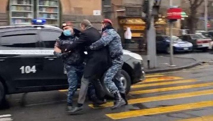 ՄԻՊ ներկայացուցիչները Ոստիկանության բաժիններում զրուցել են Արա Զոհրաբյանի և մյուսների հետ