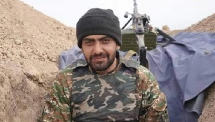 Առուշ Առուշանյանն իր ջոկատը կազմել և կեսգիշերին բարձրացել է դիրքեր